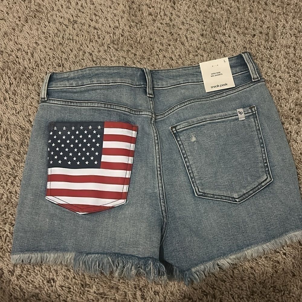 NWT Sneak Peek jean shorts high rise Large C - Picture 2 of 9
